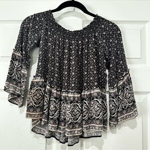American Eagle Outfitters Black and‎ White Smocked 3/4 Sleeve Blouse Fairycore